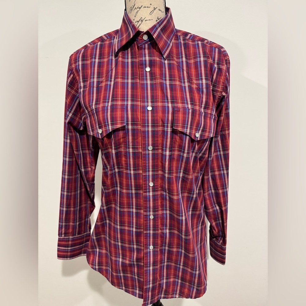 Wrangler Red and Blue Plaid Casual Button Down Shirt